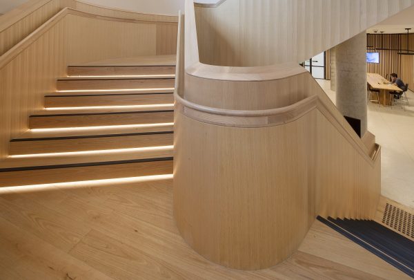 UoM_AustralianOak_engineeredflooring_blogpost.jpg Australian Oak Engineered flooring