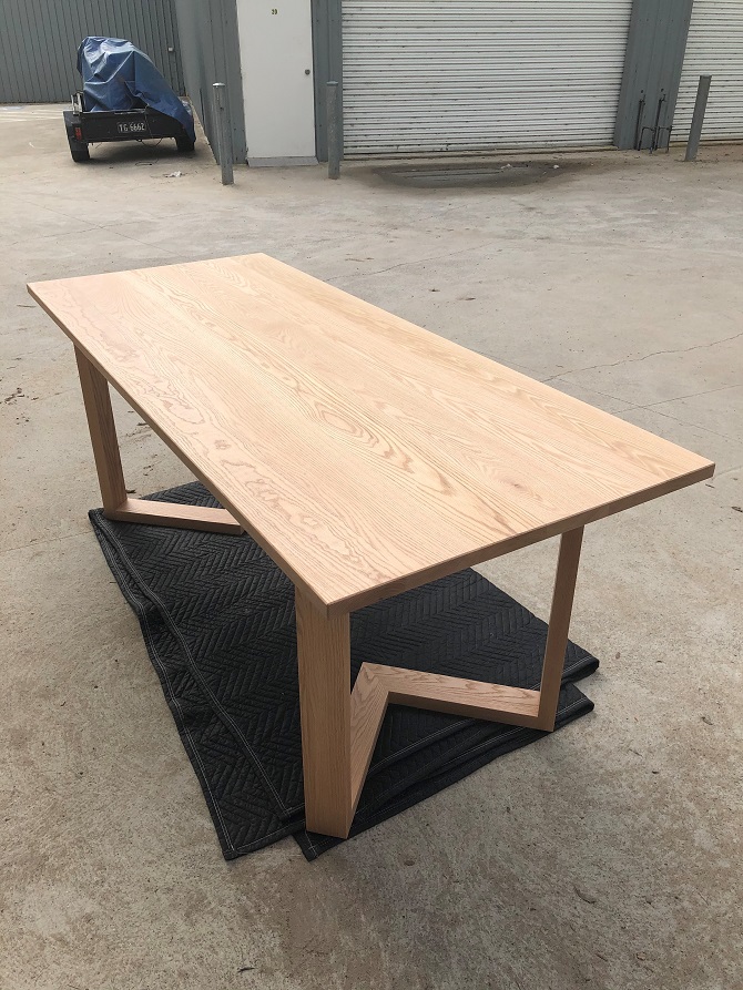 Amercian Oak table_CCWW Joinery 10