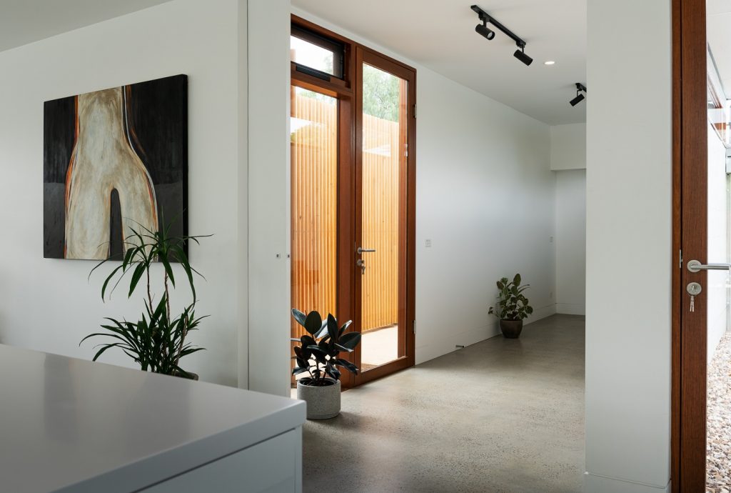 ASH_GoodWood_Binq_Castlemain_resize1