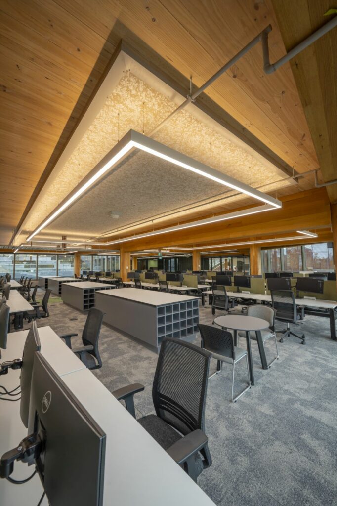 Galkangu - Bendigo GovHub featuring ASH's MASSLAM. Photo credit: Ned Meldrum Internal look at the completed Galkangu Bendigo GovHub in Victoria, featuring MASSLAM (mass timber) columns and beams.