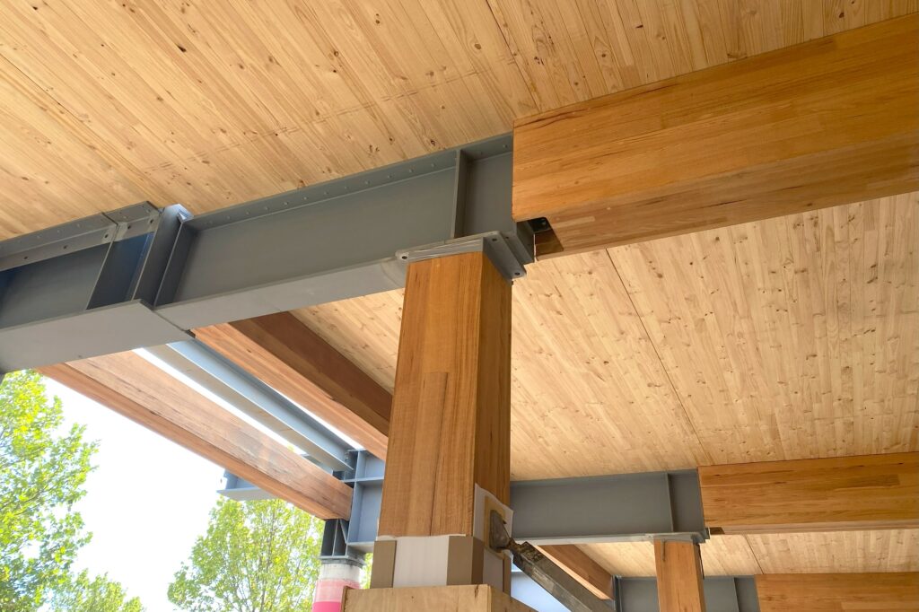 Galkangu Bendigo GovHub during construction. Galkangu Bendigo GovHub during construction featuring MASSLAM (mass timber) columns and beams.