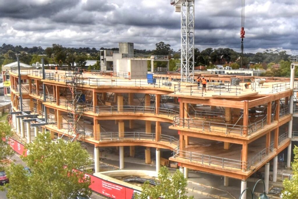 Galkangu Bendigo GovHub during construction. Galkangu Bendigo GovHub during construction featuring MASSLAM (mass timber) columns and beams.