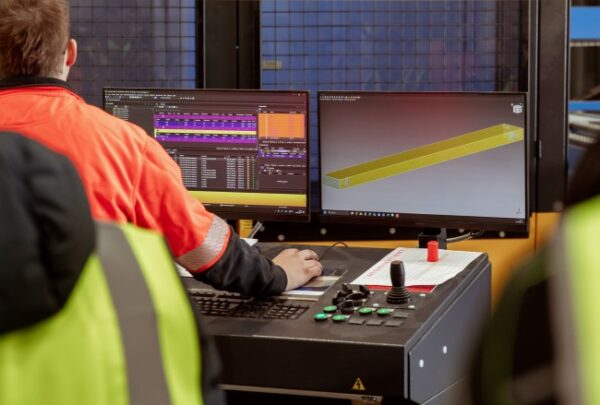 MASSLAM-Open-Day (48)_web Witnessing ASH's state-of-the-art and impressive CNC machining capabilities with the RobotMax at our MASSLAM Open Day held at our mass timber manufacturing facility in Heyfield, Victoria.