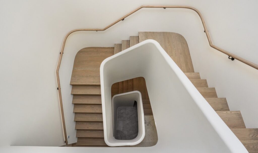 Glacial Oak (American Oak) staircase in Cochran Avenue by Trinity Stairs
