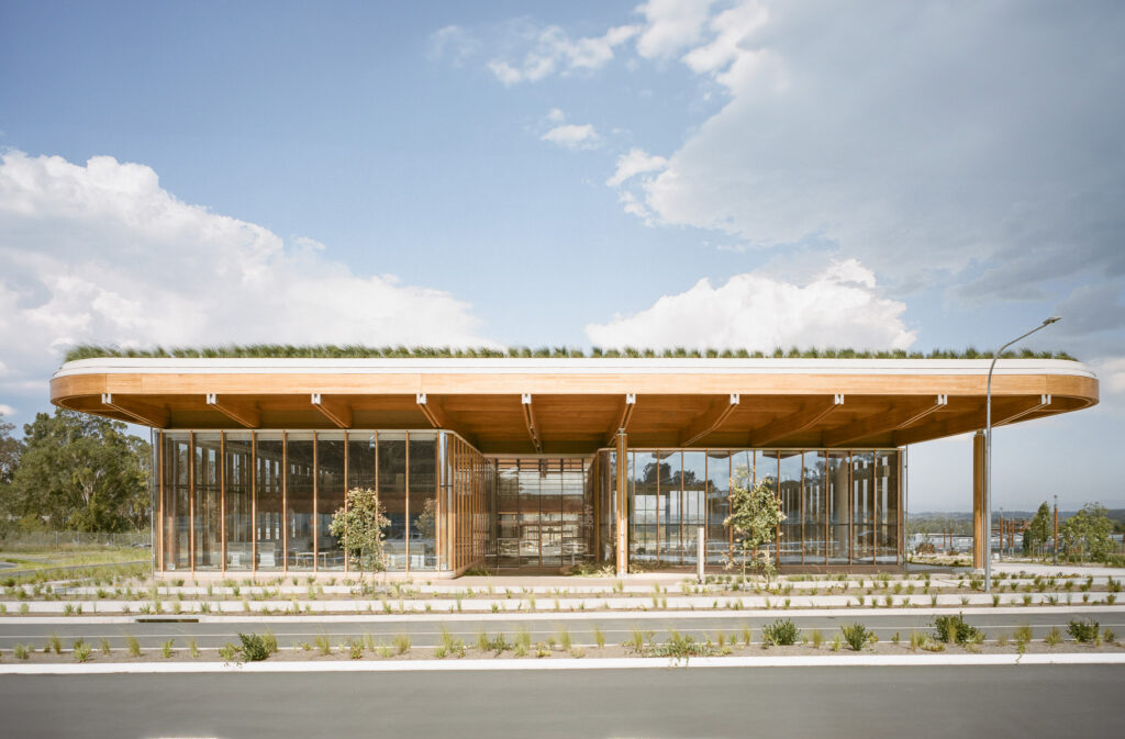 Advanced Manufacturing Readiness Facility First Building in Bradfield, NSW incorporates ASH's glulam mass timber solution, MASSLAM. Photo: Vinchy Wu