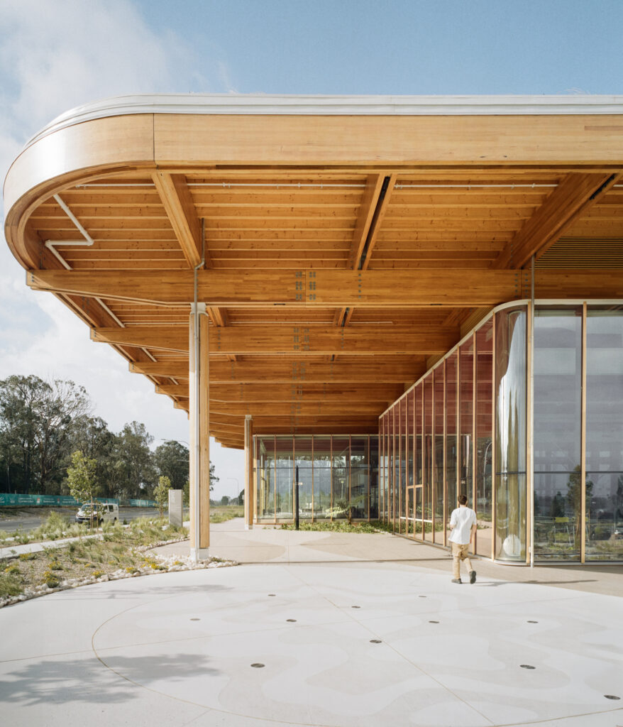 Advanced Manufacturing Readiness Facility First Building in Bradfield, NSW incorporates ASH's glulam mass timber solution, MASSLAM. Photo: Vinchy Wu