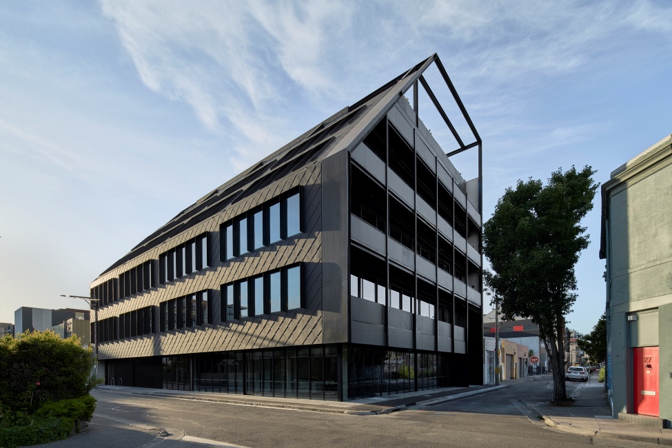 Decjuba head office in Cremore, Victoria feature exposed mass timber (MASSLAM) columns in Tasmanian Oak.