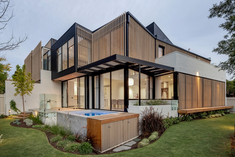 External facade of Denman Avenue by Orbis Constructions featuring ASH's IronOak external hardwood battens, cladding and screening.