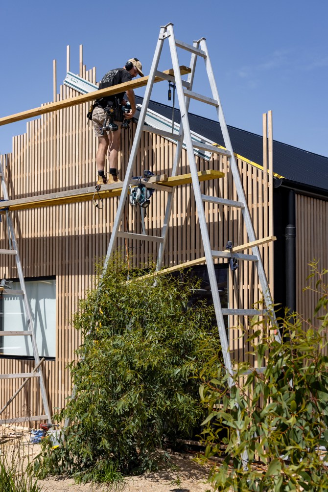 IronOak battens at The Good Day House by Al + Imo