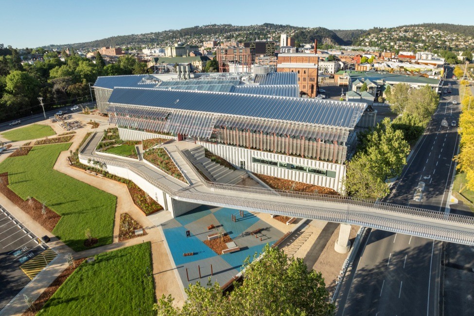 UTAS The Shed featuring Plantation Oak MASSLAM (mass timber from ASH).