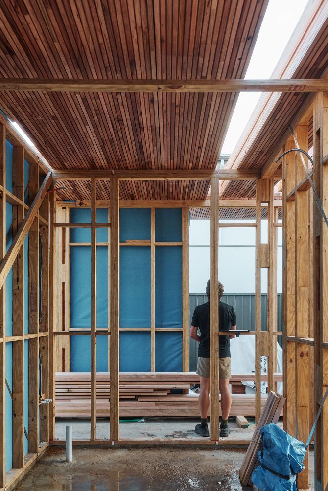 Seacliff House in SA is the first built project to utilise ASH's new innovative structural cassette system, CASE.