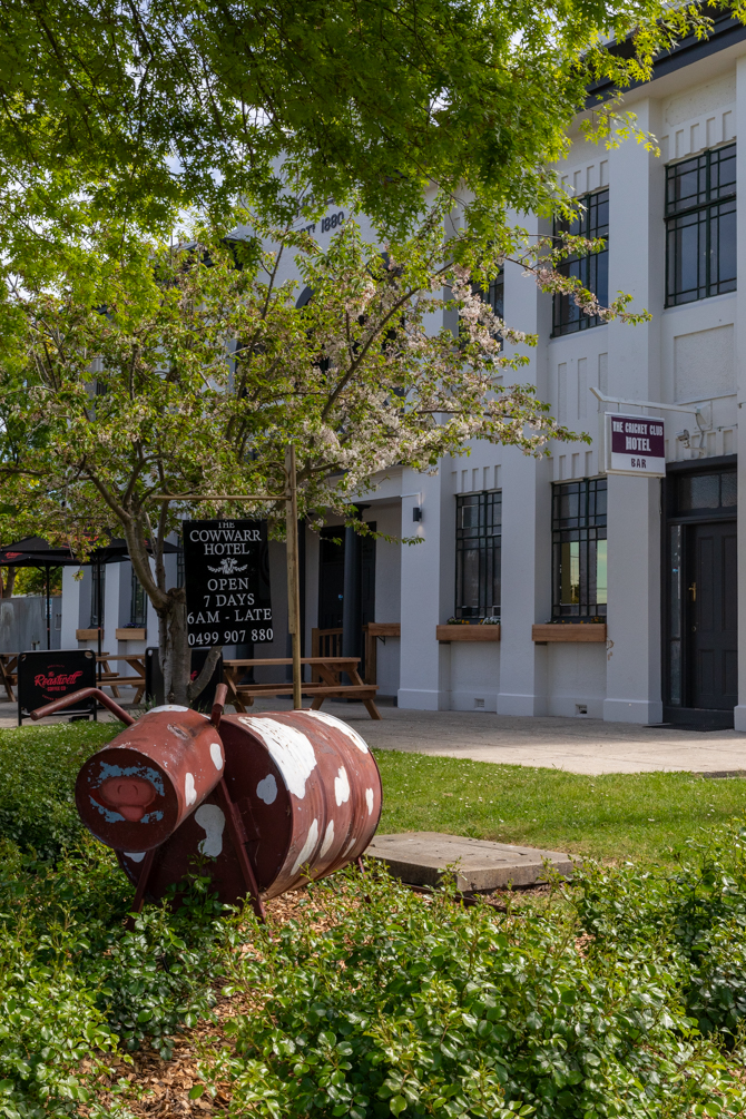 The Cowwarr Hotel in regional Victoria, has new owners and a fresh new renovation. Featuring ASH Australian Oak and IronAsh hardwood including lining, cladding, custom mouldings, DAR and sawn, picnic tables, handrails, table and bench tops.