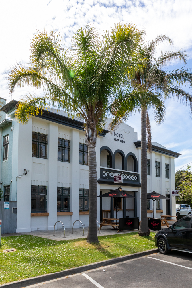 The Cowwarr Hotel in regional Victoria, has new owners and a fresh new renovation. Featuring ASH Australian Oak and IronAsh hardwood including lining, cladding, custom mouldings, DAR and sawn, picnic tables, handrails, table and bench tops.